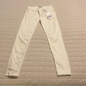 New White jeans 👖 - Zara